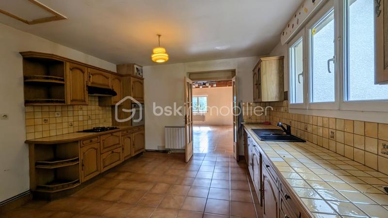 Maison traditionnelle - 138 m² - 4 pièces