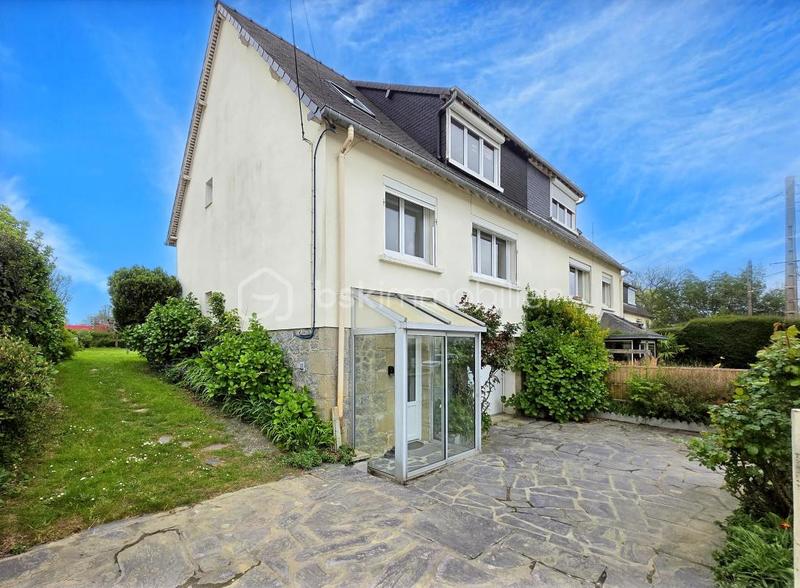 Maison - 95 m² - 5 pièces