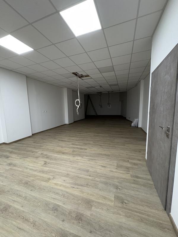 Local commercial - 117 m²