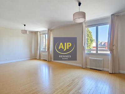 Immeuble - 240 m² - 10 pièces