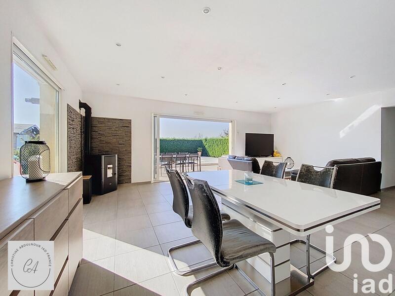 Maison - 110 m² - 5 pièces