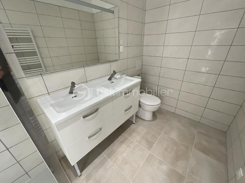 Immeuble - 215 m² - 11 pièces