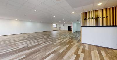 Local commercial - 426 m² - 4 pièces