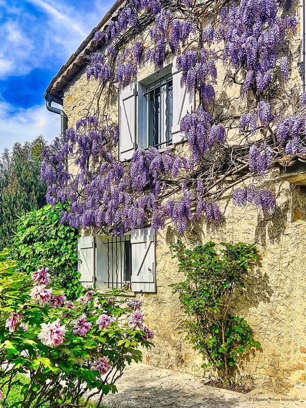 Maison - 210 m² - 8 pièces