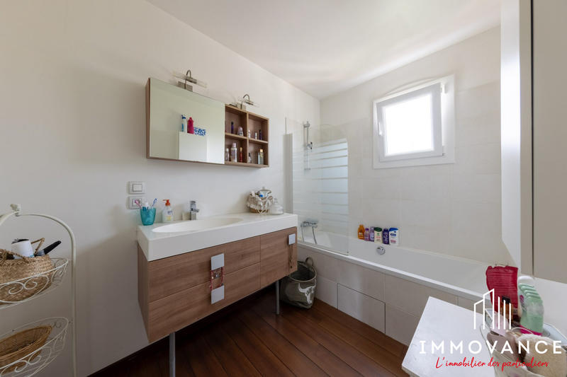 Villa - 122 m² - 4 pièces