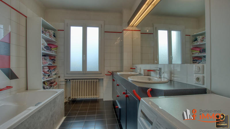 Appartement - 86 m² - 4 pièces