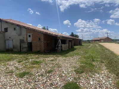 Grange - 180 m² - 4 pièces