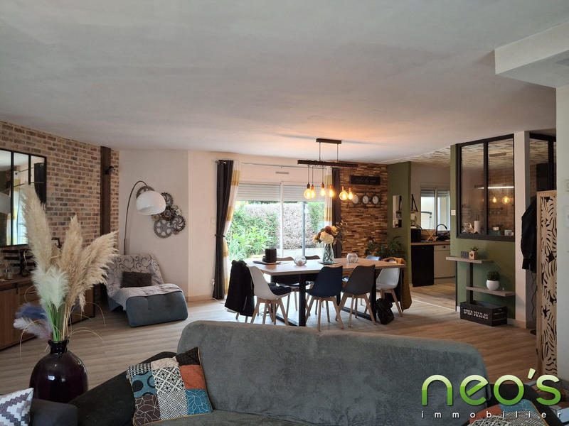 Maison - 137 m² - 5 pièces