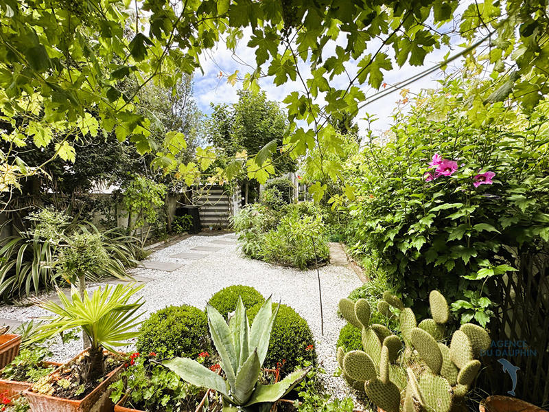 Maison - 104 m² - 4 pièces