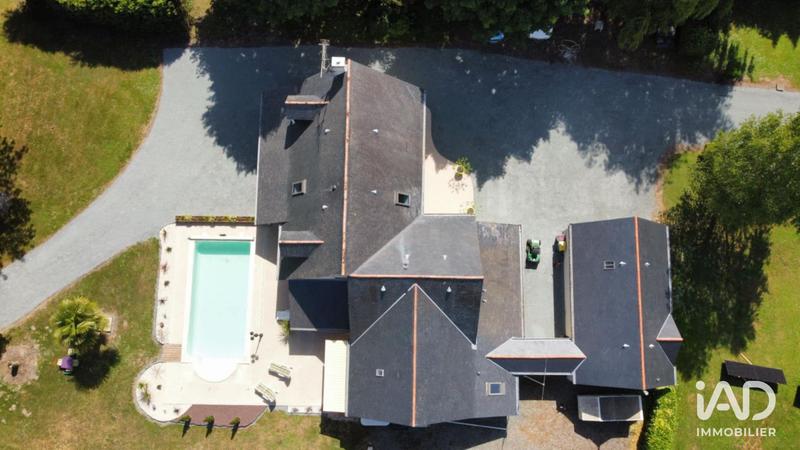 Maison - 270 m² - 7 pièces