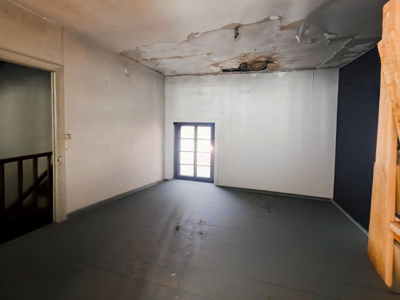 Maison - 180 m² - 3 pièces