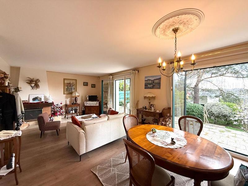 Maison - 133 m² - 6 pièces