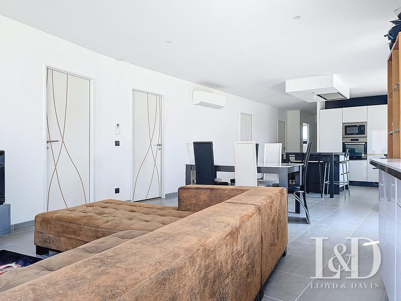 Maison - 107 m² - 4 pièces