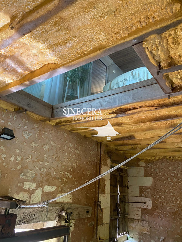 Propriété - 220 m² - 8 pièces