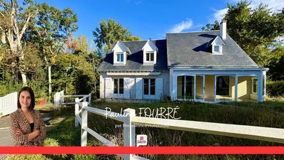 Maison - 180 m² - 11 pièces