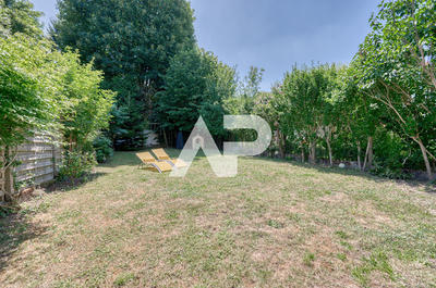 Maison - 176 m² - 8 pièces