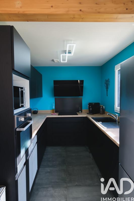 Maison - 90 m² - 4 pièces