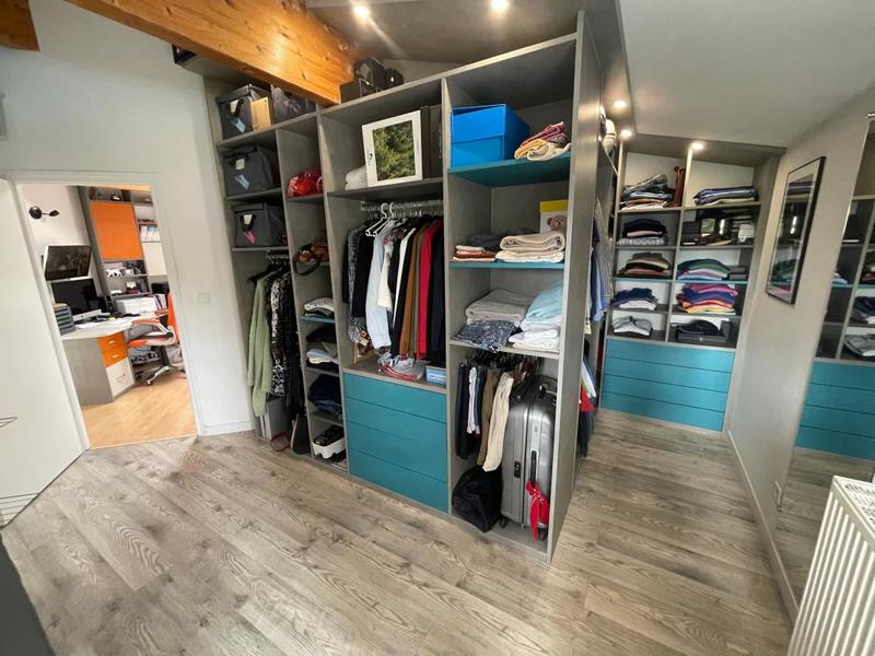 Maison - 240 m² - 5 pièces