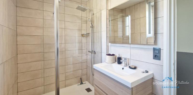 Propriété - 390 m² - 12 pièces