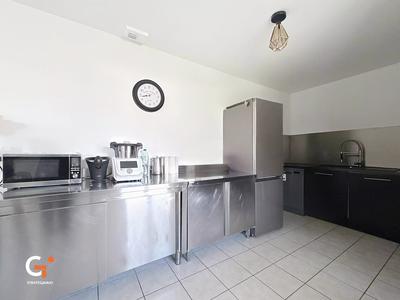 Maison - 101 m² - 6 pièces