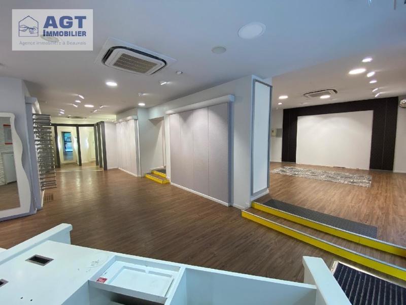 Local commercial - 109 m² - 2 pièces