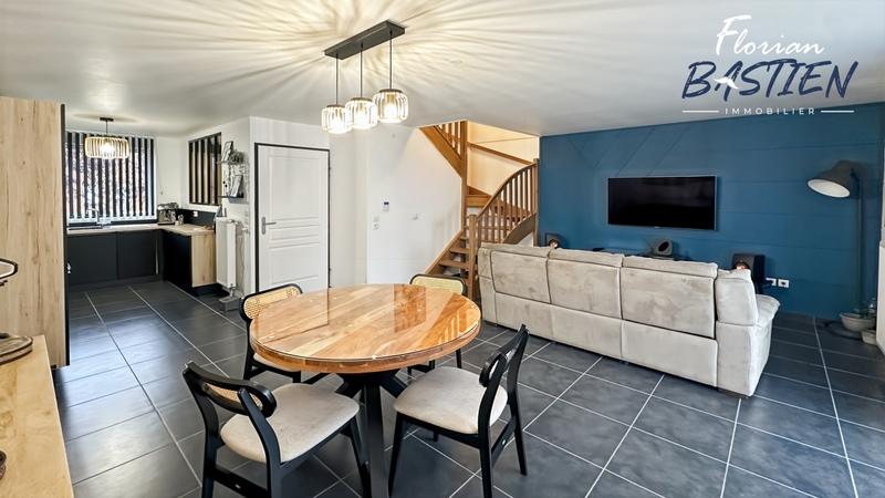 Maison - 87 m² - 5 pièces