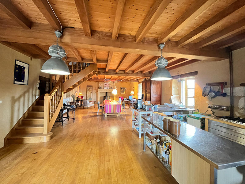 Maison - 170 m² - 4 pièces