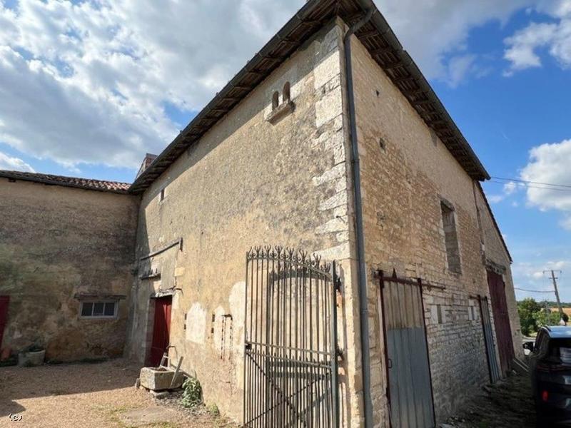 Maison ancienne - 184 m² - 6 pièces