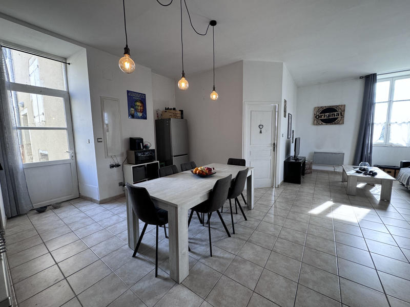 Appartement - 64 m² - 3 pièces