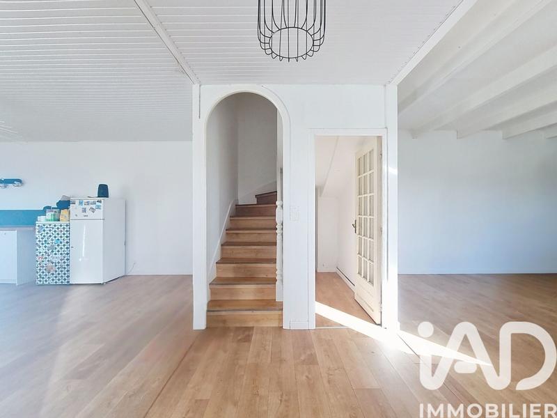 Maison - 182 m² - 9 pièces
