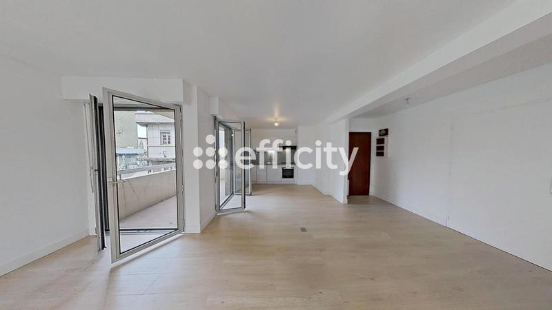 Appartement - 80 m² - 3 pièces