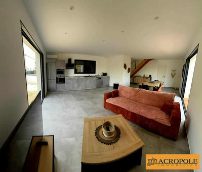 Villa - 95 m² - 4 pièces