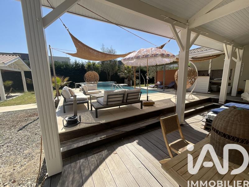 Maison - 140 m² - 5 pièces