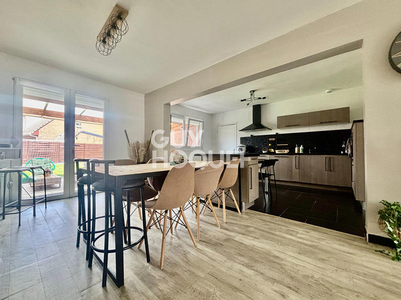 Maison - 110 m² - 4 pièces