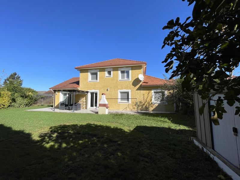 Maison - 187 m² - 7 pièces