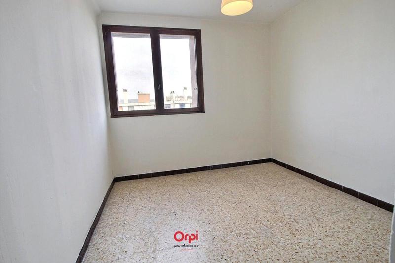Appartement - 86 m² - 4 pièces