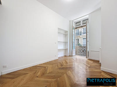 Appartement - 109 m² - 4 pièces