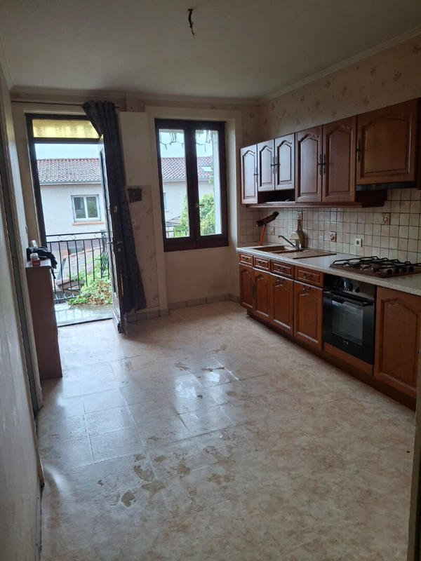 Maison - 98 m² - 5 pièces