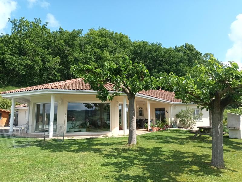 Maison - 136 m² - 6 pièces
