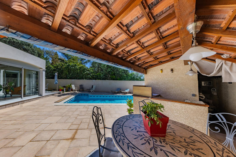 Maison - 161 m² - 5 pièces