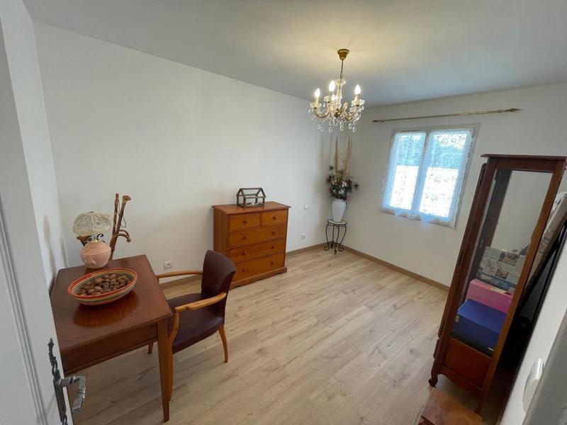 Maison - 202 m² - 8 pièces