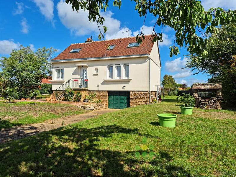 Maison - 100 m² - 5 pièces