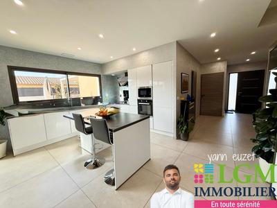 Maison - 154 m² - 5 pièces