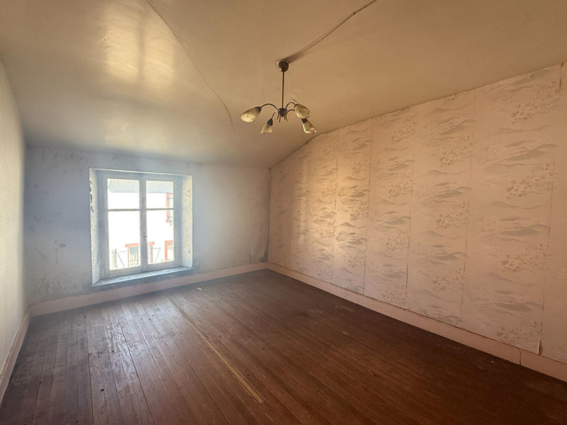 Maison - 110 m² - 6 pièces