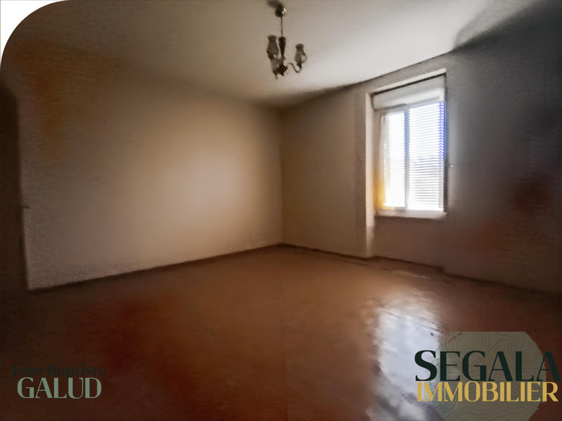 Maison - 220 m² - 8 pièces