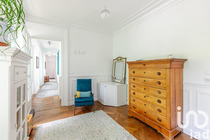 Appartement - 151 m² - 6 pièces