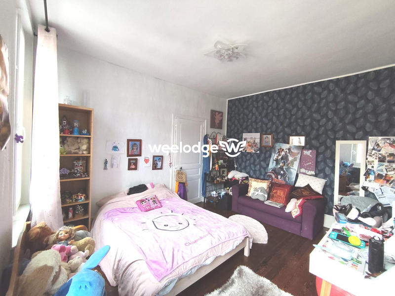 Maison - 300 m² - 10 pièces