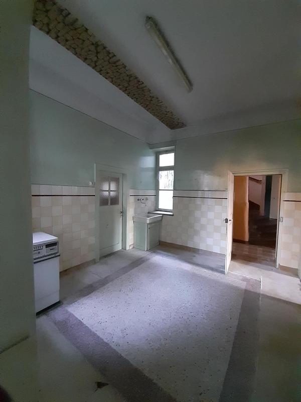 Maison - 200 m² - 8 pièces