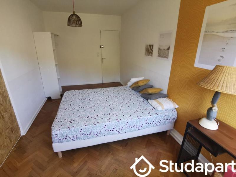 Chambre - 16 m² - 1 pièce