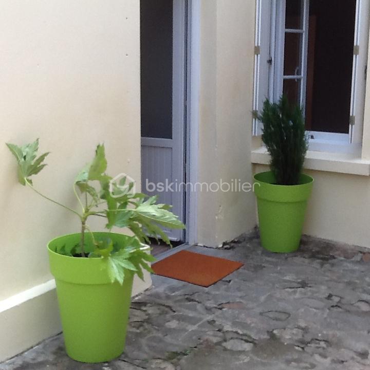 Immeuble - 143 m² - 10 pièces